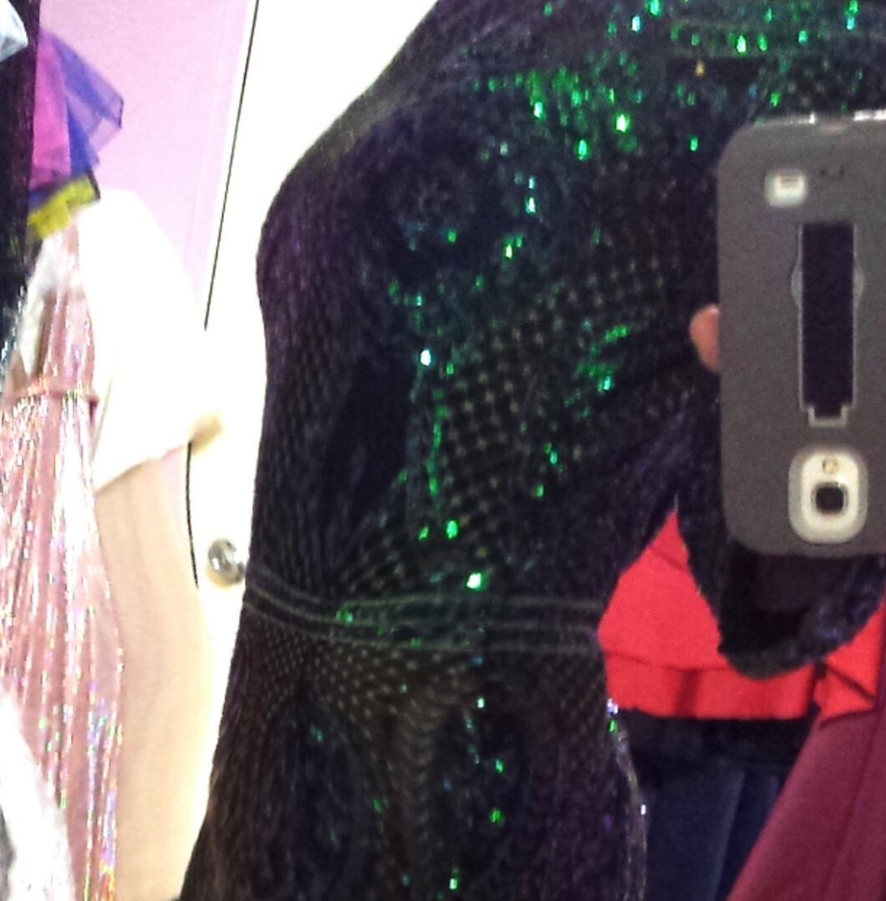 Dress - Picture 6 of 8